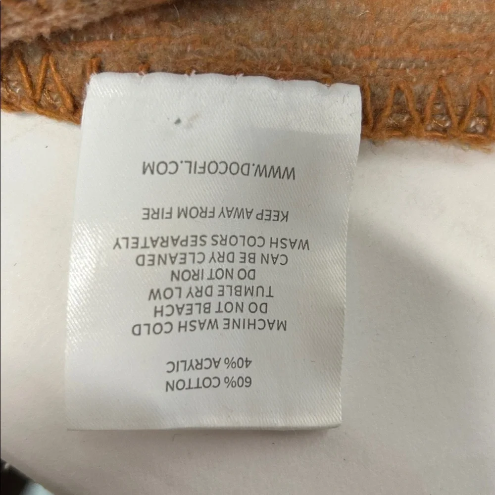 DOCOFil  Cream and Tan Mushroom Patterned Blanket made in Portugal 60x49 inches